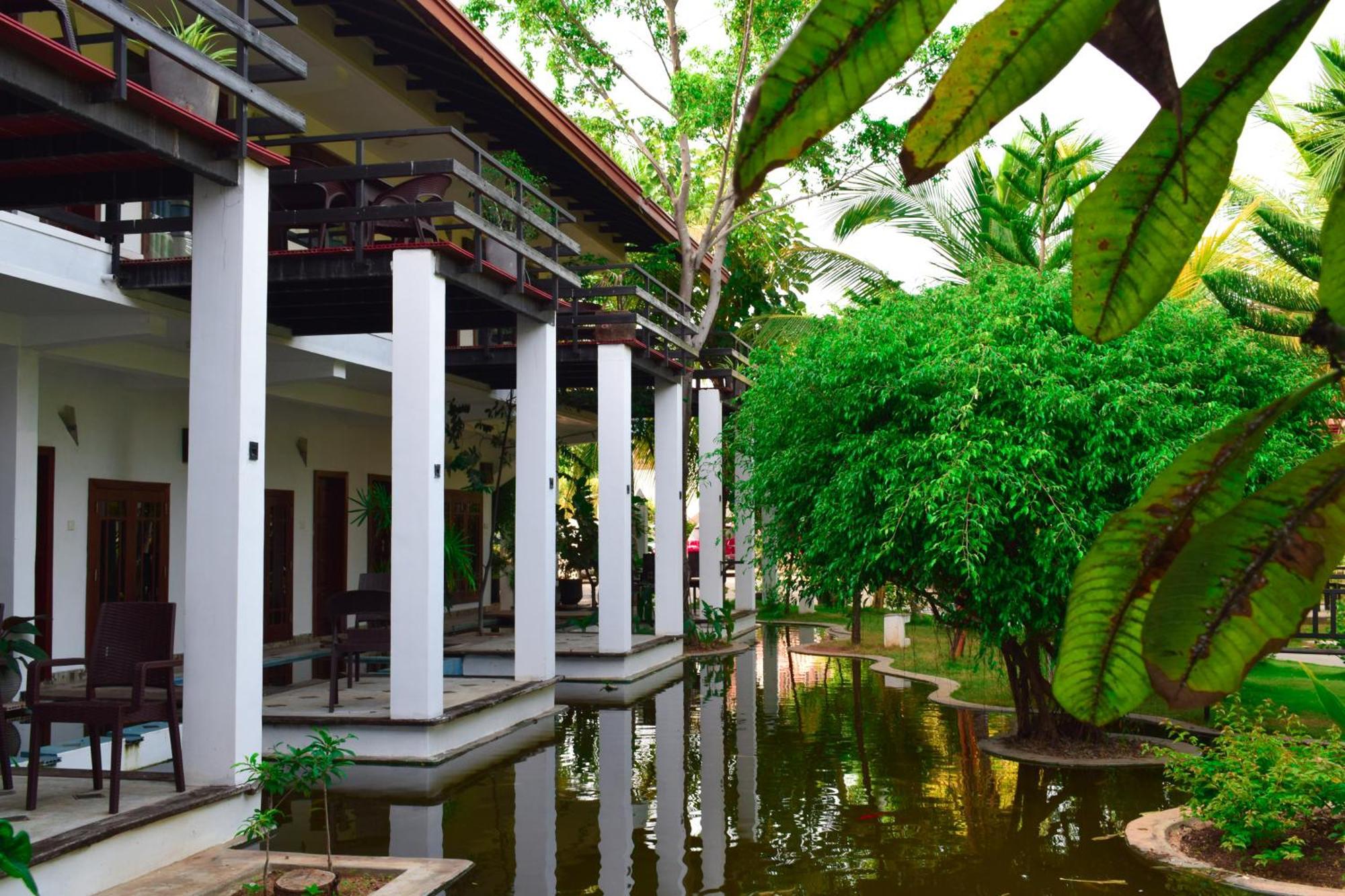 Hotel Green Garden Trikunamalaja Zewnętrze zdjęcie